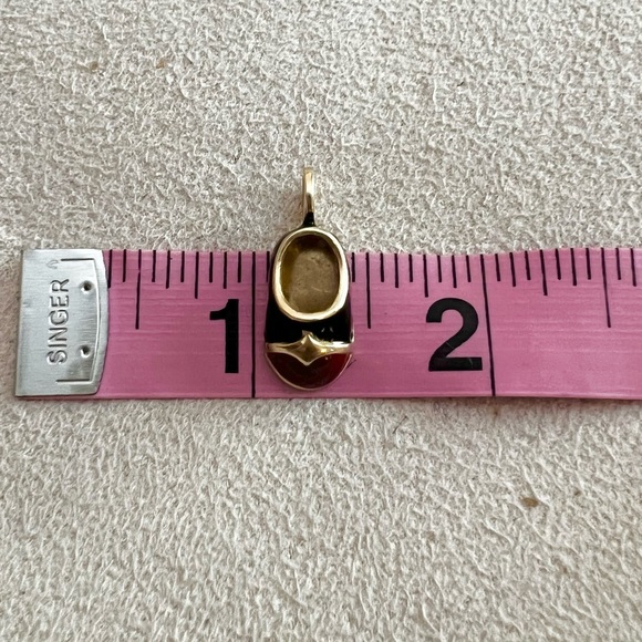 14k solid gold shoe pendant or charm necklace red black enamel - Picture 15 of 16
